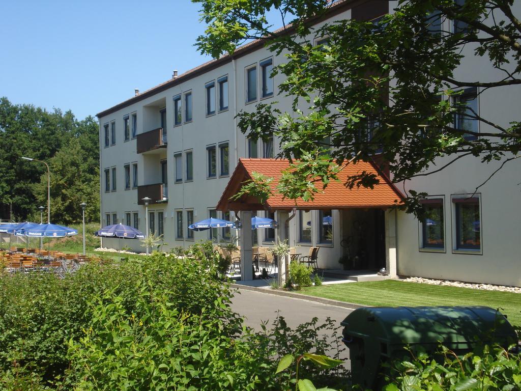 Landhotel Zur Alten Kaserne Ebern Экстерьер фото