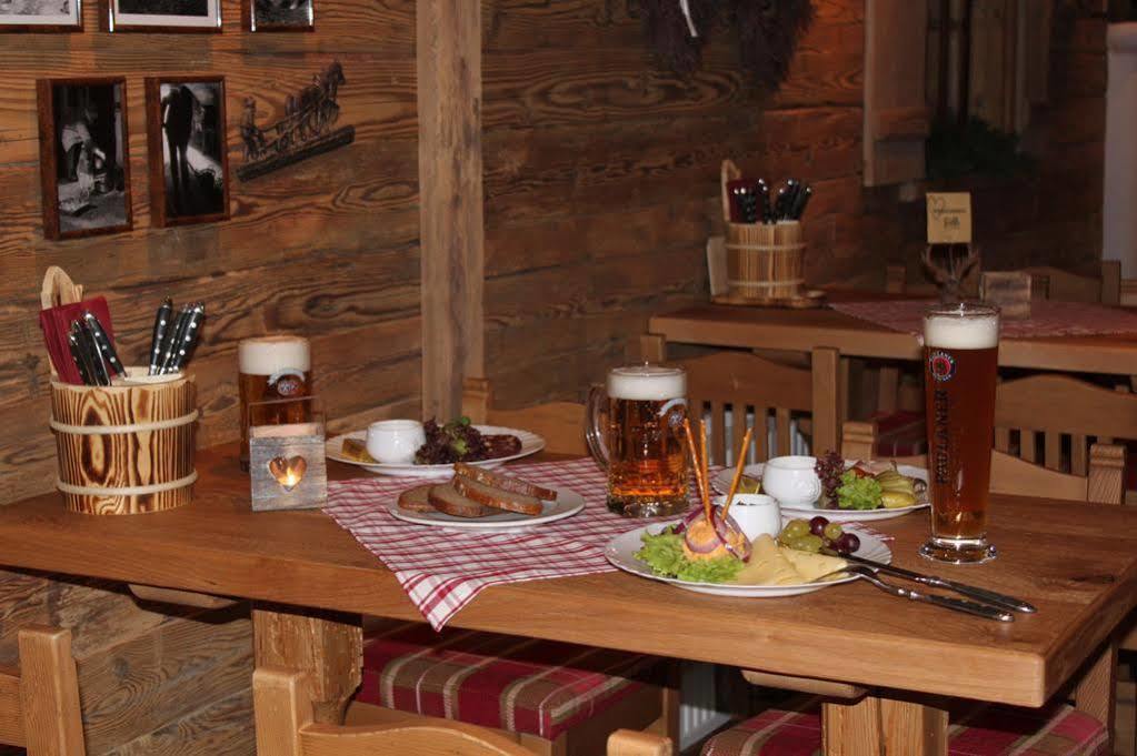 Landhotel Zur Alten Kaserne Ebern Экстерьер фото